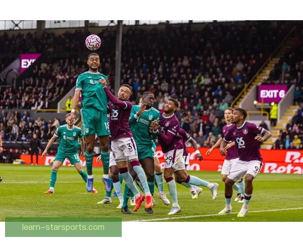 伯恩利足球俱乐部历史回顾与发展历程解析