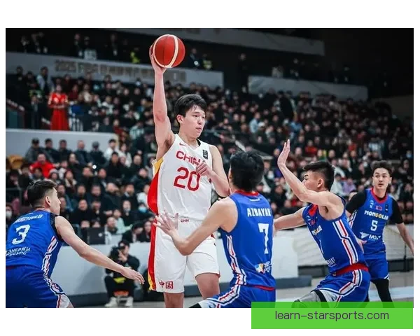 中国男篮备战世界杯阵容公布 球员状态引发球迷热议